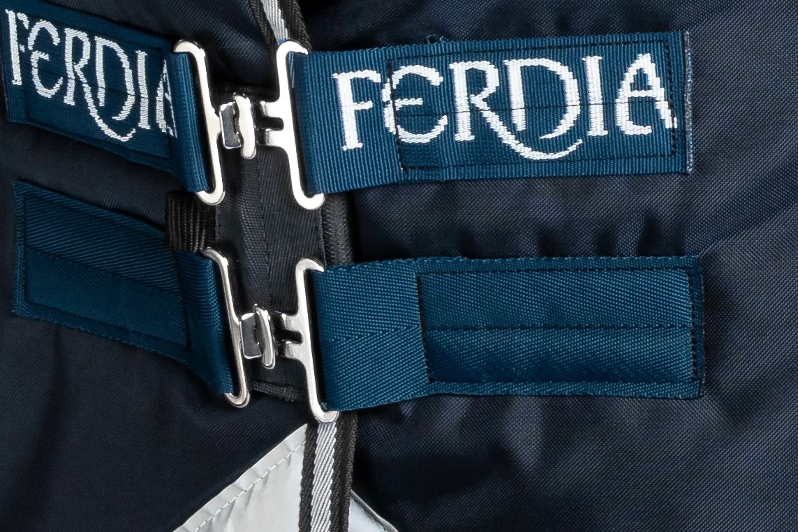 Ferdia Equine High King 840D N66 0G Outdoordecke + Kapuze – Premium-Pferdedecke aus ballistischem Nylon